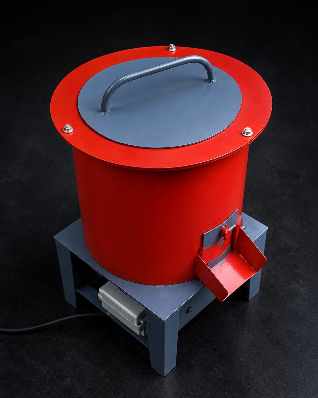 1 HP Vegetable Shredder Machine for Poultry, Duck, Rabbit & Goat Feed Preparation