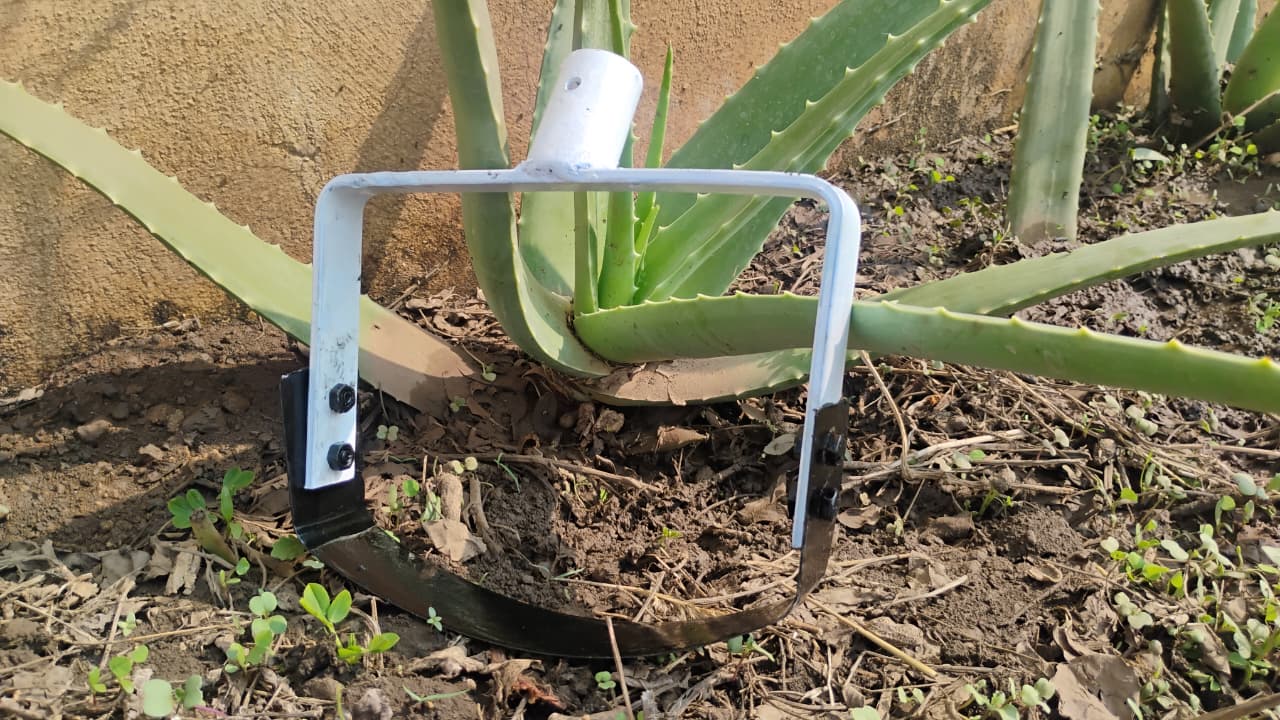 AgriGlide Pro Weeder — Push Once, Line Clean