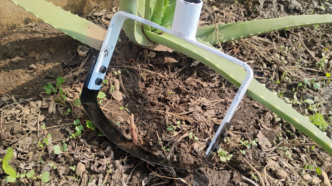 AgriGlide Pro Weeder — Push Once, Line Clean